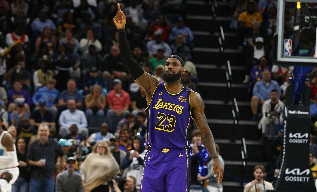  詹姆斯巅峰对决，Ning与90激战日本队分钟，问鼎冠军胜负难料！